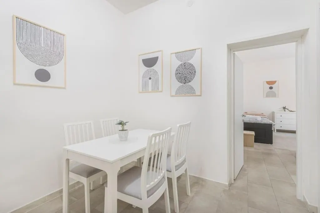Apartment Mutina Design Suite - City Life & Hesperia Hospital Modena Italy